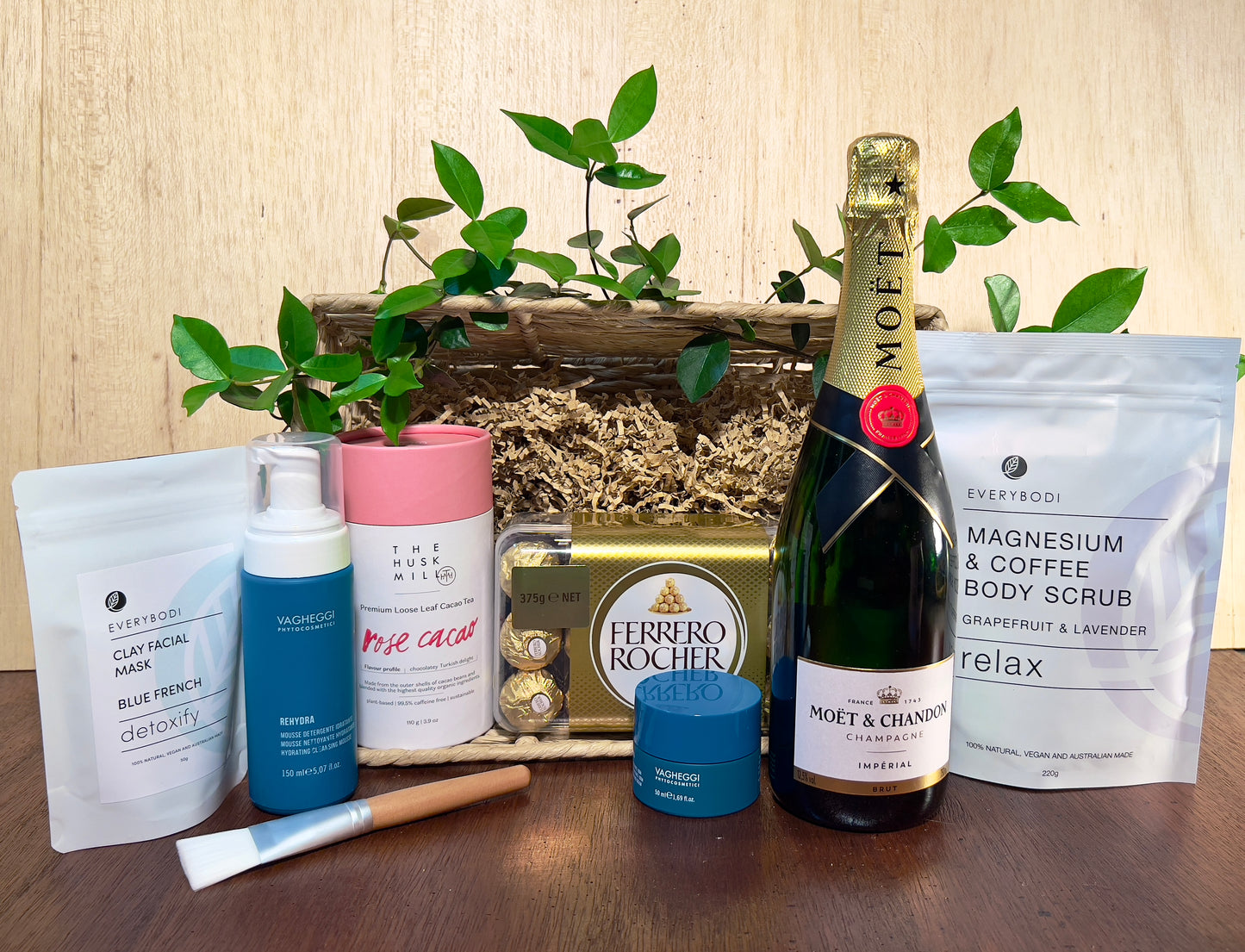 Moët & Glow Luxury Gift Pack